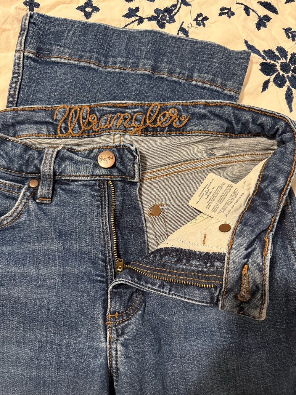 WRANGLER RETRO BAILEY HIGH RISE TROUSER JEAN - Picture 4 of 13